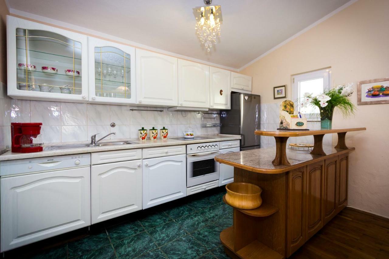 Apartman Marija Apartment สปลิท ภายนอก รูปภาพ